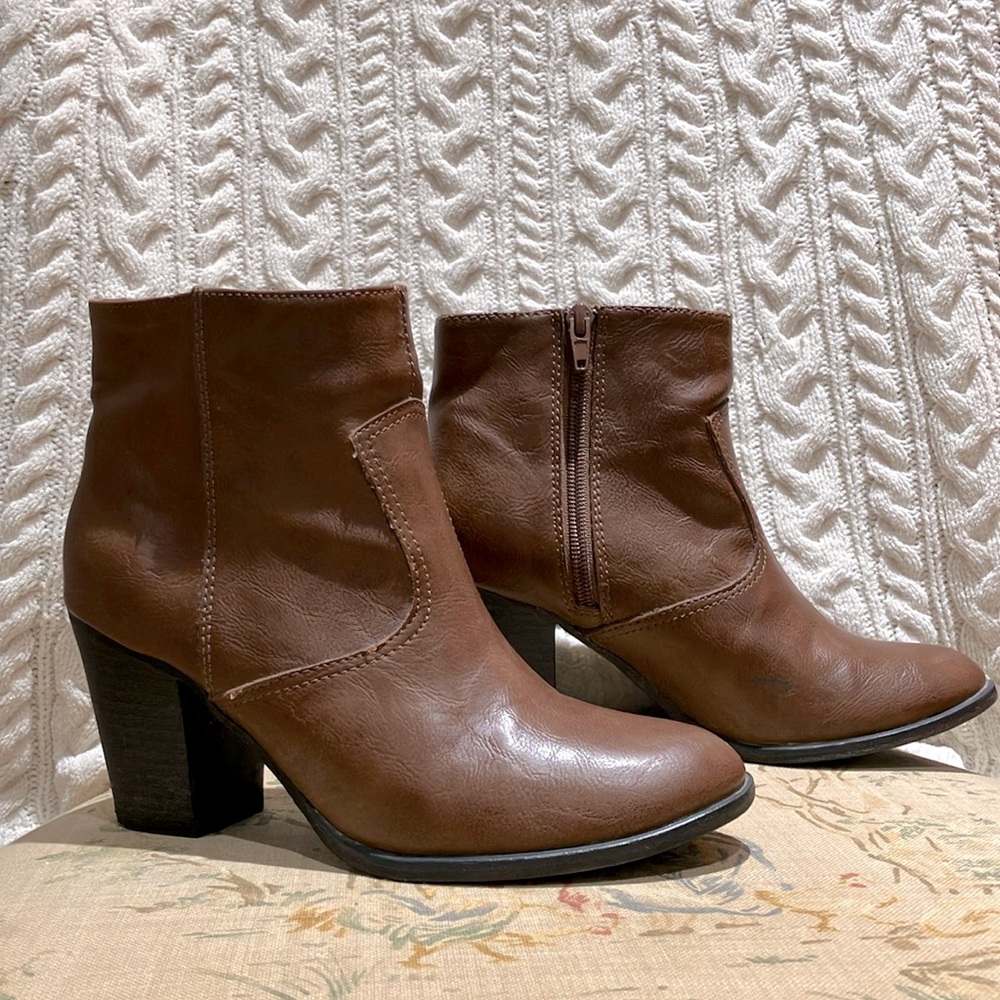 Madden Girl boots- brown